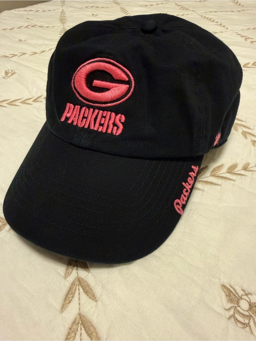 ‘47 Green Bay Packers Black and Pink Embroidered Adjustable Hat